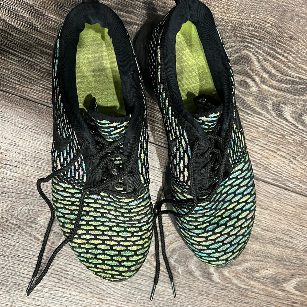Nike flyknit roshe running shoes size 8.5 Multicolor - Picture 4 of 15